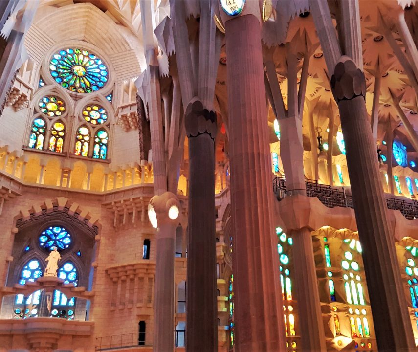 interior sagarada familia